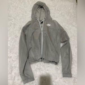 Nike windbreaker rain jacket never worn! In perfect condition